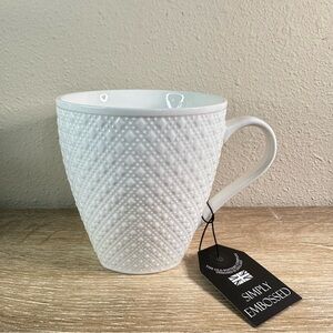 The Old Pottery Company Embossed Mug White Cottage Farmhouse Dot